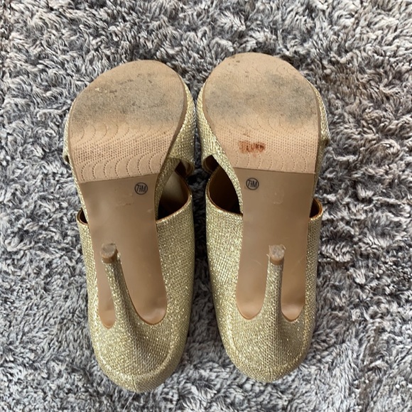 Chinese Laundry Heels - Picture 5 of 13